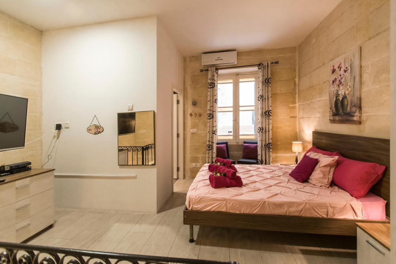 Gb Suites - Triplex Apartment Valletta Bagian luar foto
