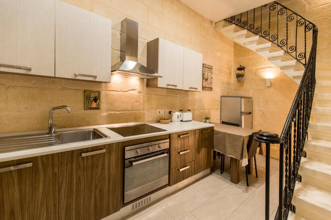Gb Suites - Triplex Apartment Valletta Bagian luar foto